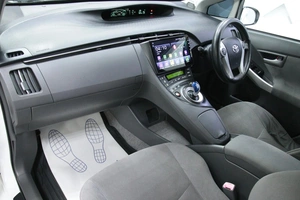 Лифтбек Toyota Prius 2011 года, 953000 рублей, Солонцы