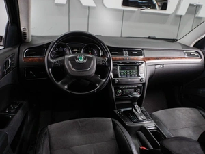 Лифтбек Skoda Superb 2011 года, 900000 рублей, Тюмень