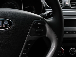 Седан Kia Rio 2015 года, 1015000 рублей, Волгоград