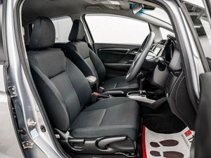 Хетчбэк Honda Fit 2018 года, 1200000 рублей, Красноярск