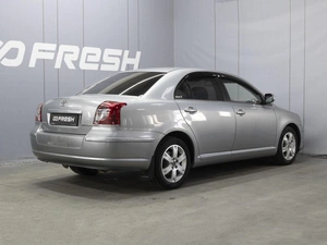 Седан Toyota Avensis 2007 года, 960000 рублей, Омск