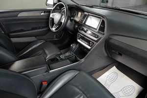 Седан Hyundai Sonata 2019 года, 2319000 рублей, Тюмень