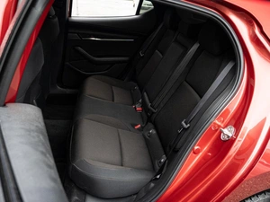 Хетчбэк Mazda 3 2019 года, 1700000 рублей, Краснодар