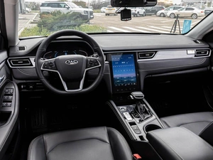 Лифтбек JAC J7 2023 года, 1440000 рублей, Краснодар