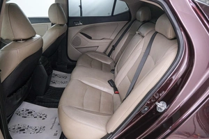 Седан Kia Optima 2012 года, 1399000 рублей, Красноярск