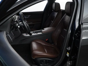 Седан Jaguar XF 2016 года, 1997077 рублей, Москва