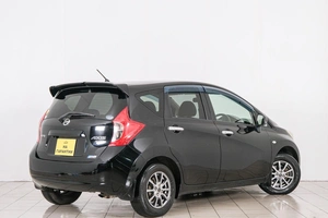 Хетчбэк Nissan Note 2013 года, 899000 рублей, Красноярск