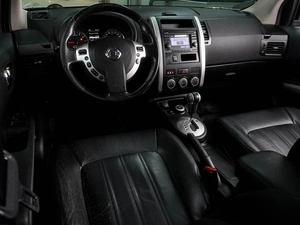 Внедорожник Nissan X-Trail 2012 года, 1325000 рублей, Воронеж
