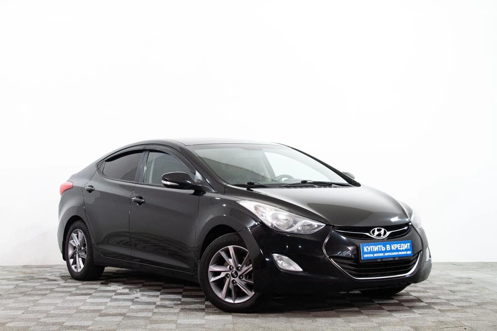 Седан Hyundai Elantra 2012 года, 919000 рублей, Сургут