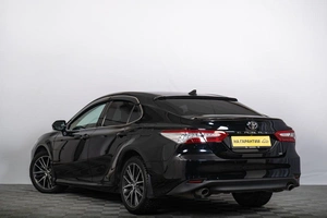 Седан Toyota Camry 2021 года, 3899000 рублей, Томск