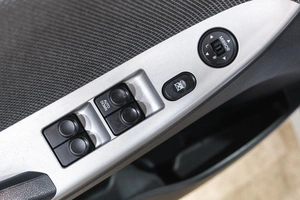 Хетчбэк Hyundai Solaris 2011 года, 799000 рублей, Новокузнецк