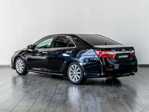 Седан Toyota Camry 2012 года, 1599000 рублей, Саратов