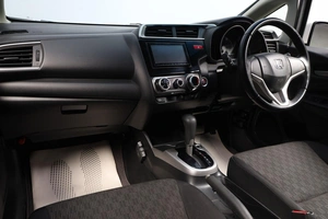 Хетчбэк Honda Fit 2014 года, 999000 рублей, Новосибирск