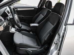 Седан Opel Astra 2008 года, 639000 рублей, Кирилловка