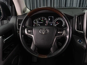 Внедорожник Toyota Land Cruiser 2016 года, 5099000 рублей, Тюмень