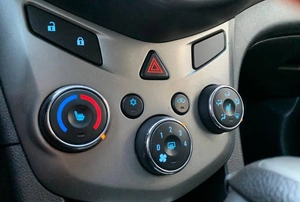 Седан Chevrolet Aveo 2012 года, 592000 рублей, Красноярск