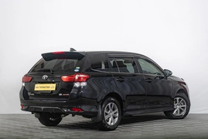 Универсал Toyota Corolla Fielder 2015 года, 1499000 рублей, Томск