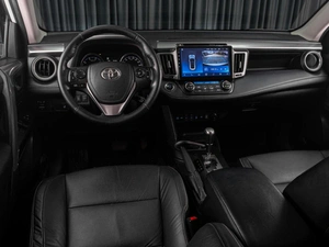 Внедорожник Toyota RAV4 2018 года, 2999000 рублей, Тюмень