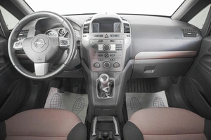 Минивэн Opel Zafira 2005 года, 609000 рублей, Кемерово