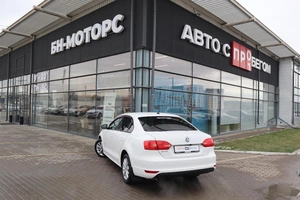 Седан Volkswagen Jetta 2013 года, 1430000 рублей, Мирное