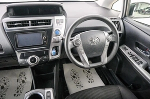 Универсал Toyota Prius Alpha 2016 года, 1549000 рублей, Красноярск