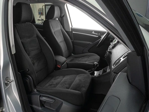 Внедорожник Volkswagen Tiguan 2012 года, 1339000 рублей, Тюмень