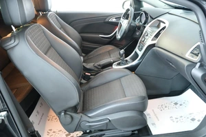 Купе Opel Astra GTC 2013 года, 939000 рублей, Омск