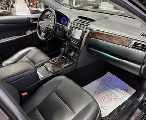 Седан Toyota Camry 2017 года, 2407000 рублей, Красноярск