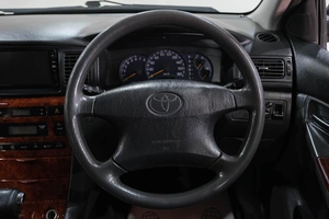 Хетчбэк Toyota Corolla 2002 года, 549000 рублей, Новокузнецк