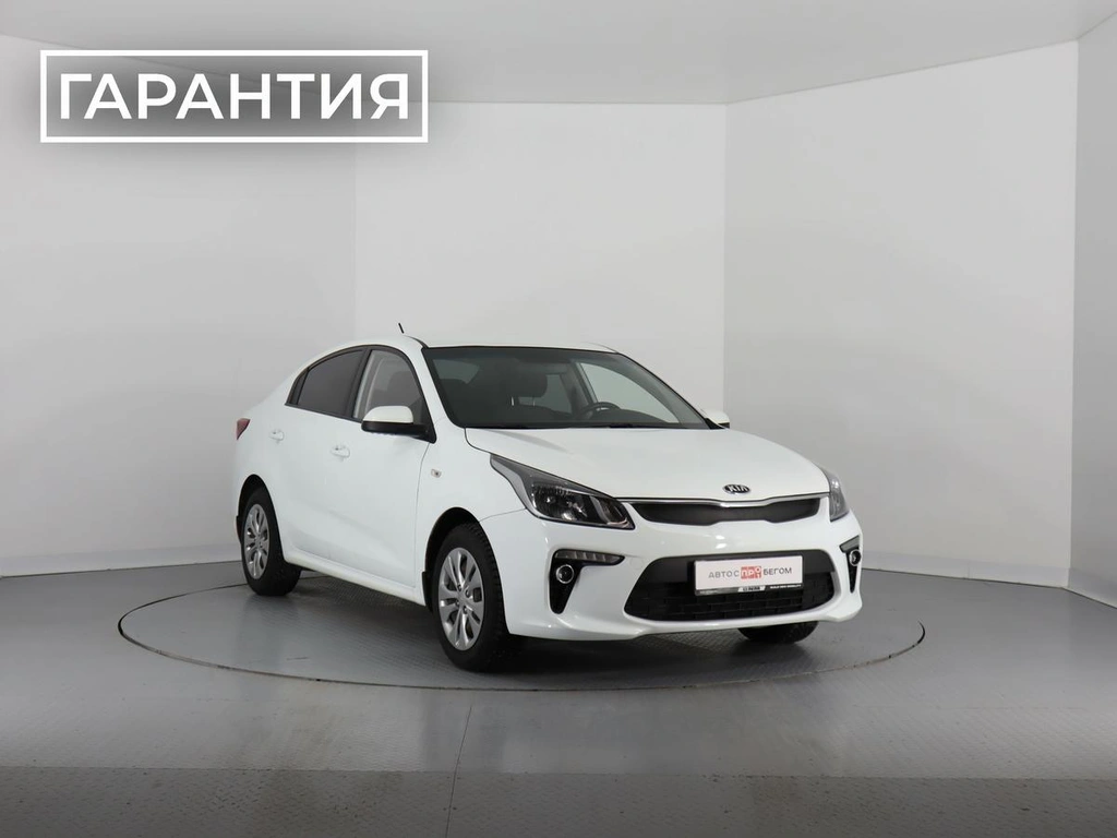 Седан Kia Rio 2017 года, 1390000 рублей, Брянск