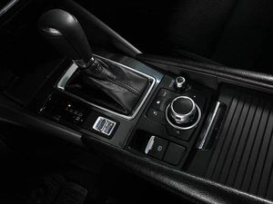 Седан Mazda 6 2017 года, 1990000 рублей, Аксай