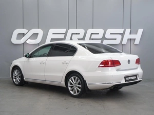 Седан Volkswagen Passat 2012 года, 1272000 рублей, Воронеж