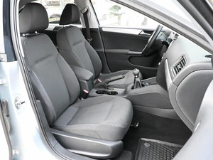 Седан Volkswagen Jetta 2011 года, 899000 рублей, Волгоград