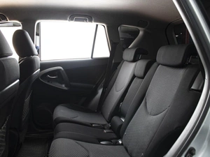 Внедорожник Toyota RAV4 2012 года, 1470000 рублей, Омск