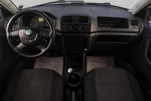 Хетчбэк Skoda Fabia 2010 года, 479000 рублей, Челябинск