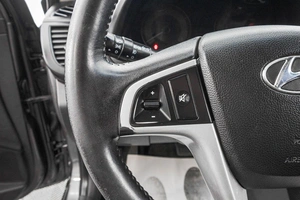 Седан Hyundai Solaris 2011 года, 729000 рублей, Барнаул