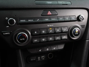 Внедорожник Kia Sportage 2016 года, 1879000 рублей, Воронеж