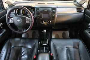 Седан Nissan Tiida 2010 года, 799000 рублей, Омск