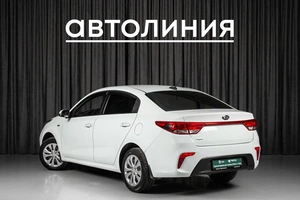 Седан Kia Rio 2018 года, 785000 рублей, Красноярск