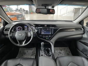 Седан Toyota Camry 2019 года, 2497000 рублей, Солонцы
