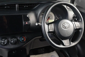 Хетчбэк Toyota Vitz 2019 года, 1269000 рублей, Тюмень