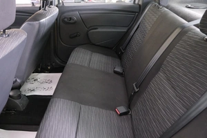 Седан Renault Logan 2011 года, 689000 рублей, Омск