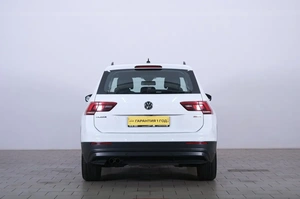 Внедорожник Volkswagen Tiguan 2020 года, 2789000 рублей, Омск