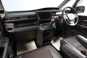 Минивэн Honda Stepwgn Spada 2019 года, 2489000 рублей, Новосибирск