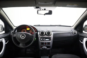 Хэтчбек Renault Sandero 2013 года, 800000 рублей, Брянск