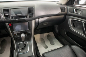Седан Subaru Legacy 2003 года, 799000 рублей, Барнаул
