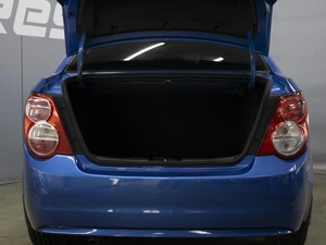 Седан Chevrolet Aveo 2012 года, 775000 рублей, Омск