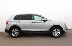 Внедорожник Volkswagen Tiguan 2017 года, 2149000 рублей, Орёл