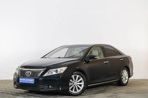 Седан Toyota Camry 2011 года, 1759000 рублей, Тюмень
