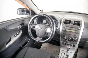 Седан Toyota Corolla 2012 года, 1099000 рублей, Пермь